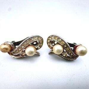 Vintage Ledo Polcini Clip On Earrings Clear Rhinestones Silver Tone Swirl Signed